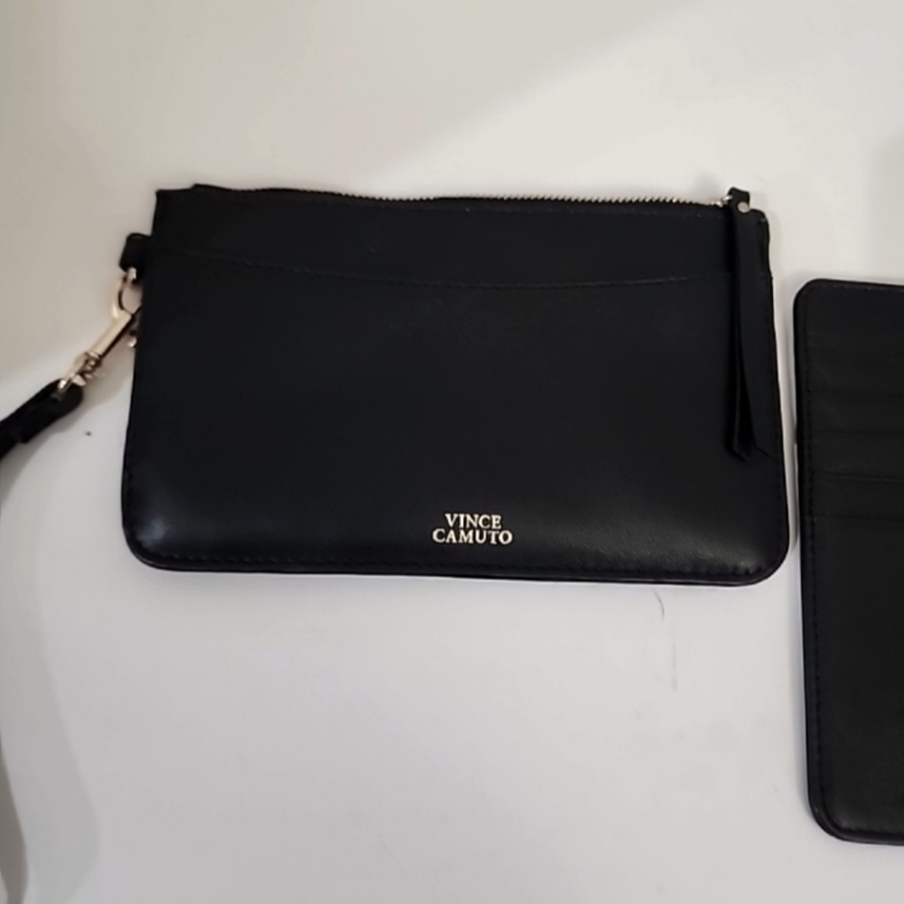 NWT 2 Piece Vince Camuto Lotus Black Leather Wallet Wristlet Set